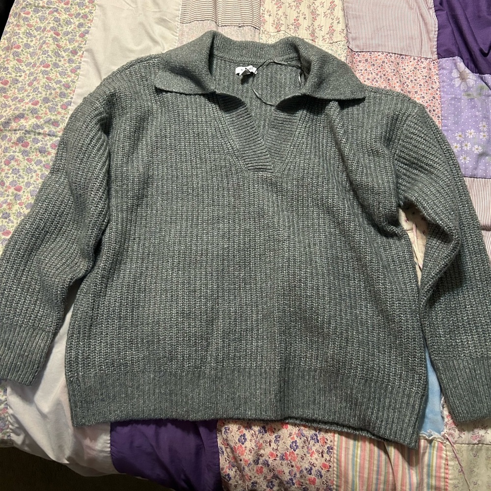 Nine West sweater